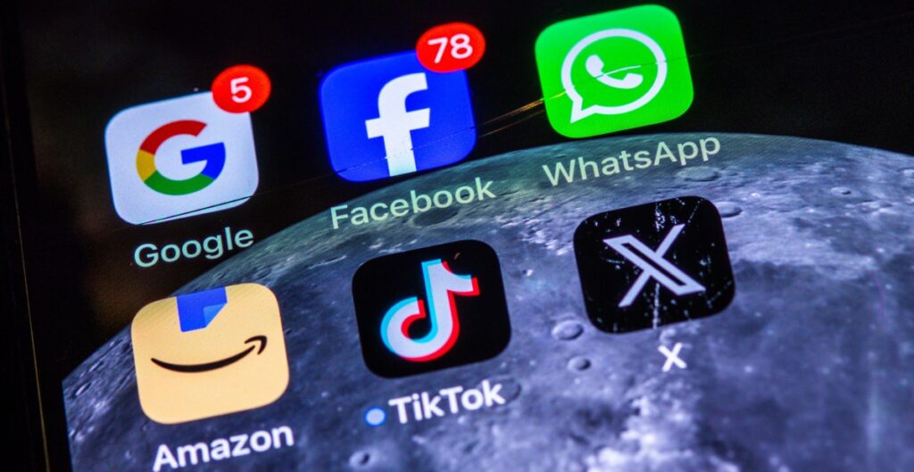 Enshittification by Cory Doctorow: Why Google, Amazon, and Facebook are worse than ever.