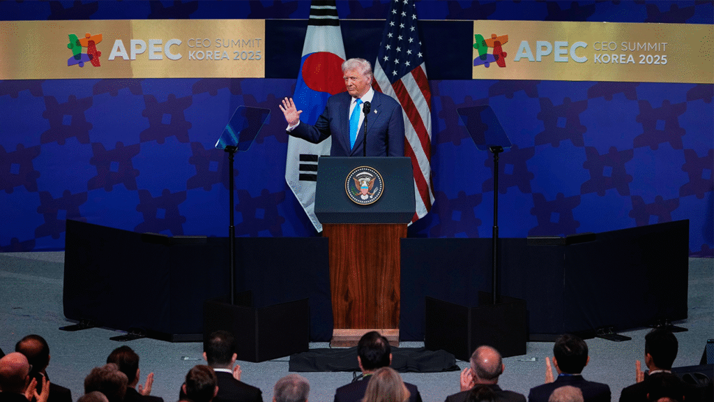 Trump meets South Korean president in Gyeongju seeking investments