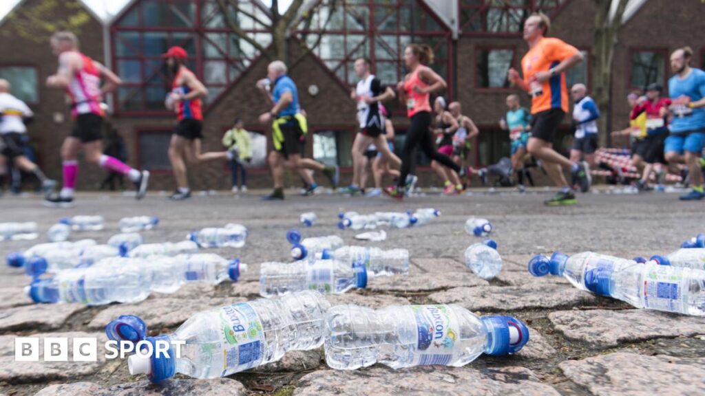 Paris Marathon bans single-use water cups and bottles