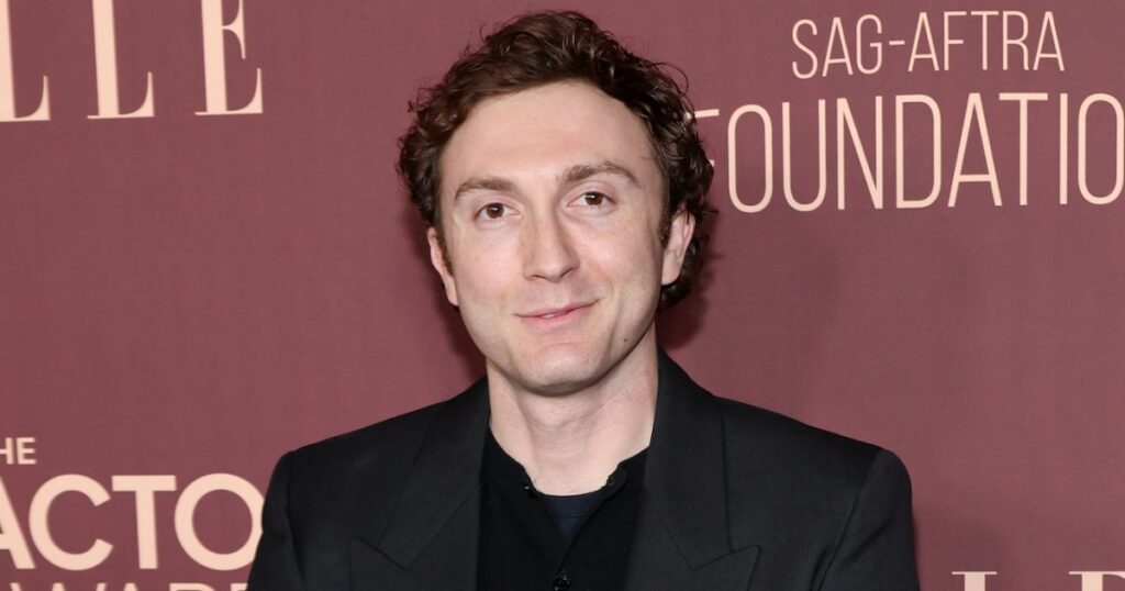Spy Kids’ Daryl Sabara Mourns Death of His Estranged Father