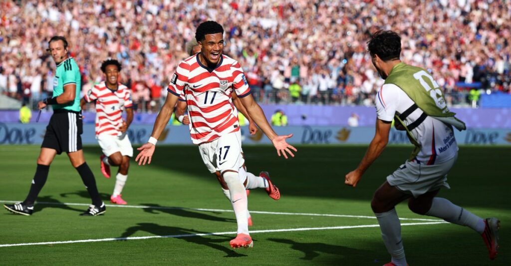 Who does the United States play in the World Cup Round of 16?